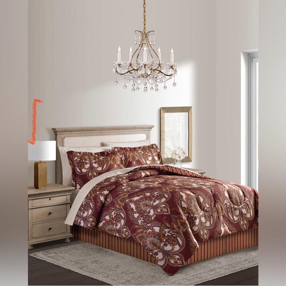 Fairfield Square Collection Odyssey Scroll/Stripe Reversible 8 Pc. Comforter Set - Picture 4 of 6